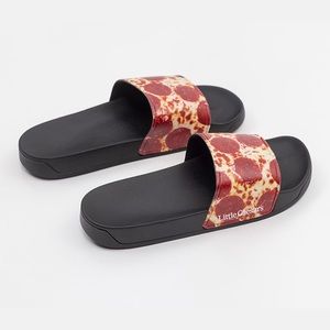 NWT Pizza Slides, Size Small